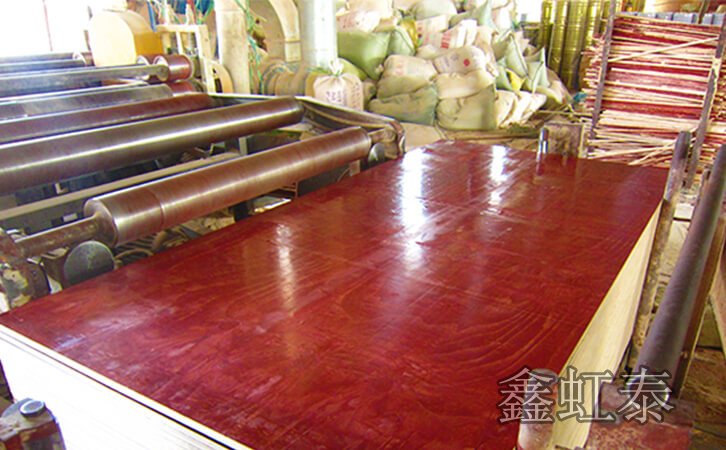 橋梁板正在生產中